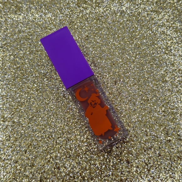 Colourpop x Hocus Pocus Calming Circle Fresh Kiss Lip Creme - Picture 3 of 4